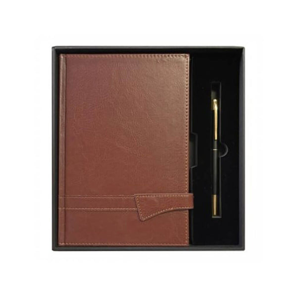 Užrašų knygutė su rašikliu dovanų dėžutėje A5, odos įmitacijos viršelis, linija, užsegama magnetuku